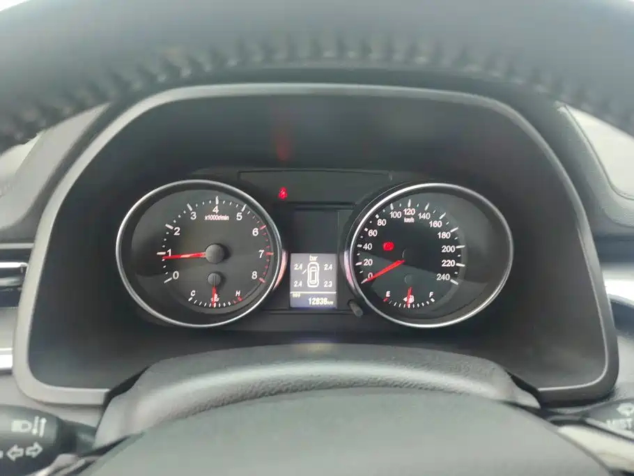 Фото 14 - Haval M6