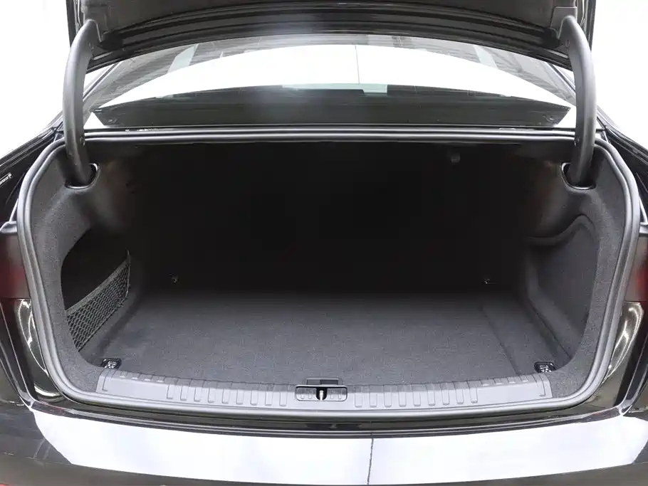 Audi A6L 2024 45 TFSI Premium Dynamic фото 31