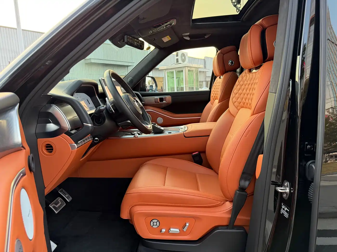 TANK TANK 700 NEW ENERGY