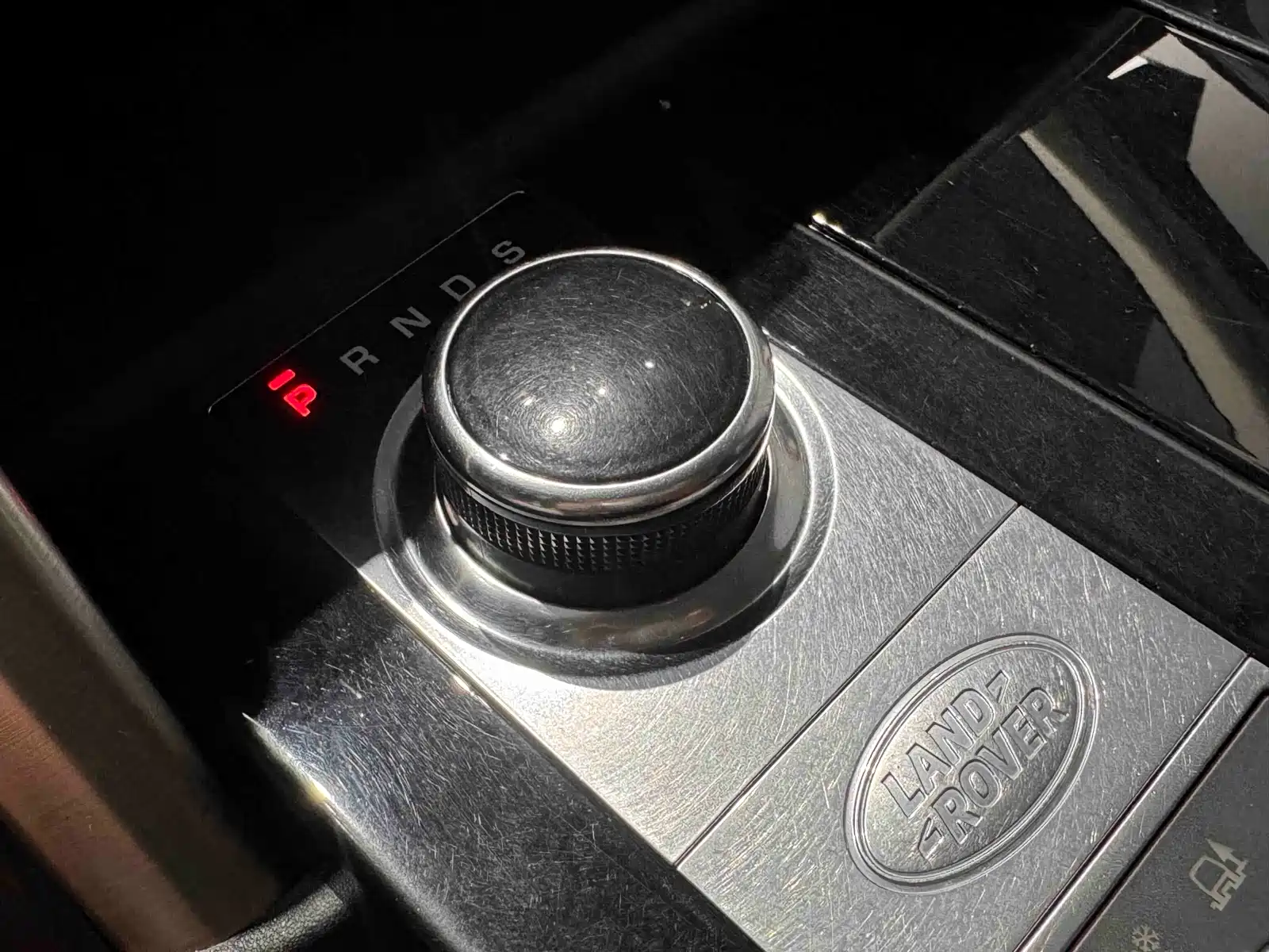 Фото 9 - Land Rover Discovery