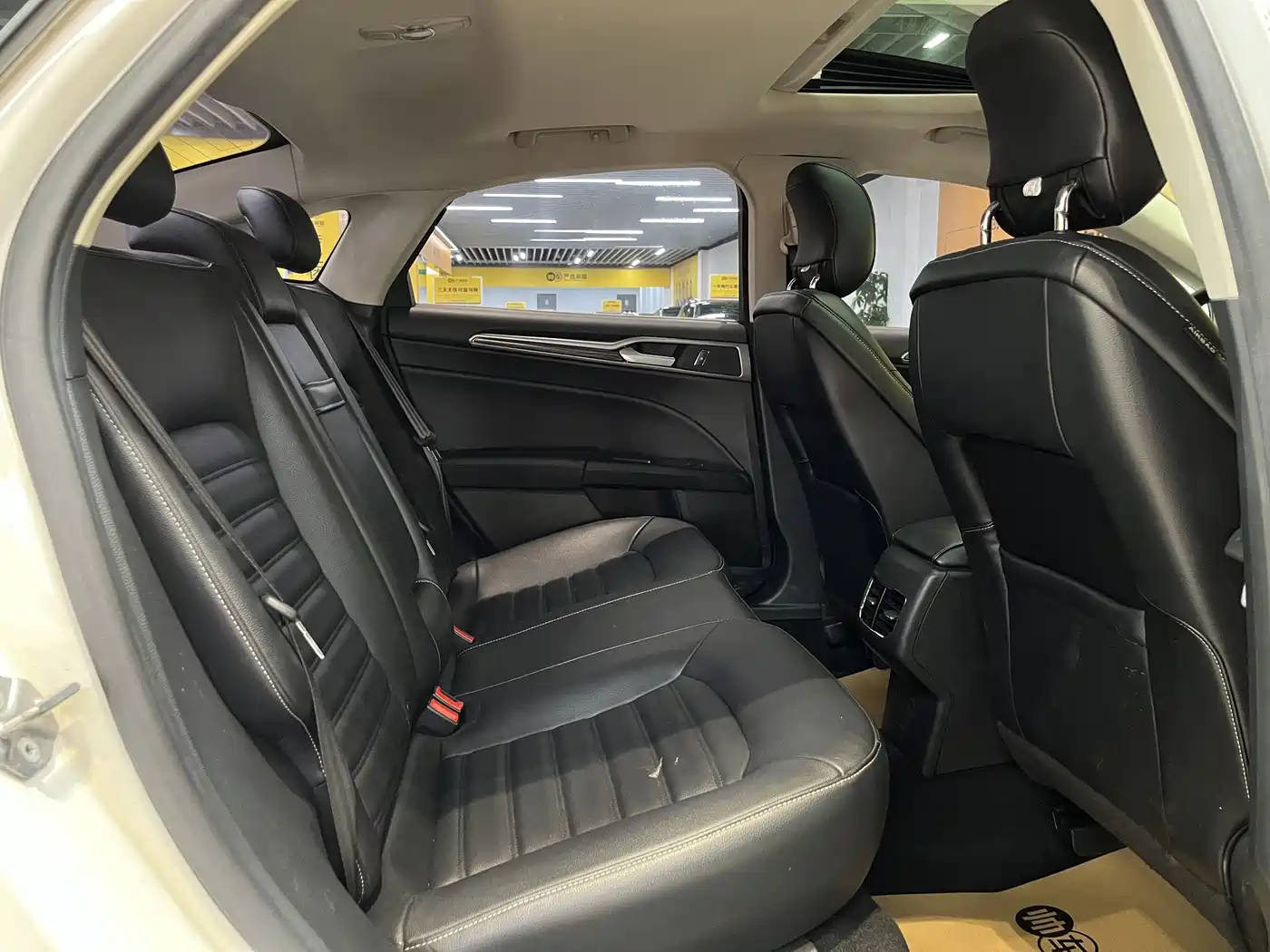 FORD MONDEO
