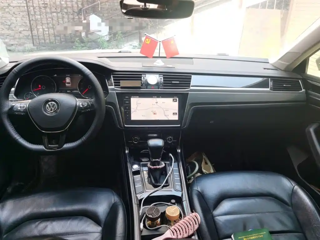 Volkswagen Phideon 2018 Facelift 380TSI FWD Business фото 13