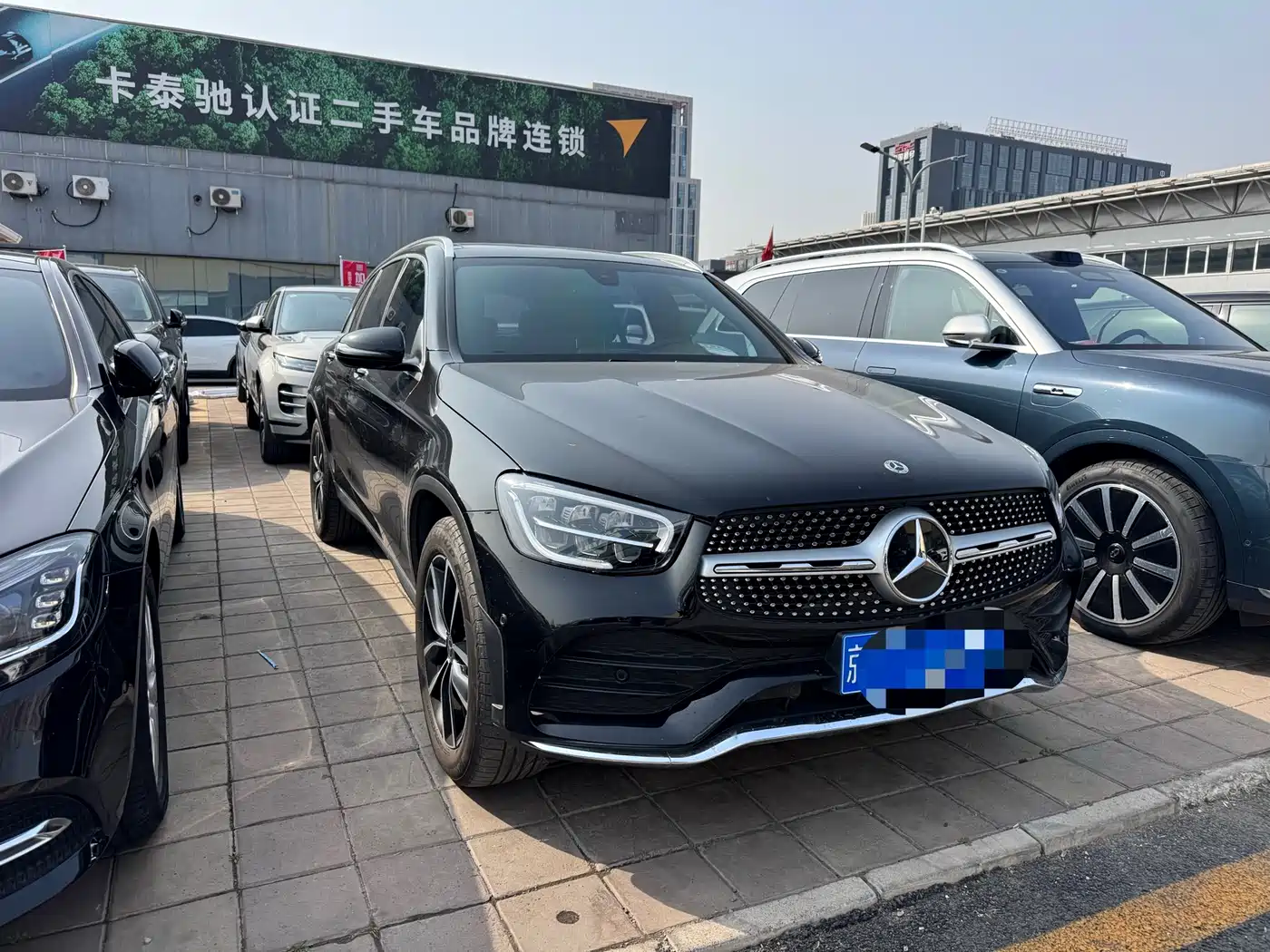 MERCEDES-BENZ GLC