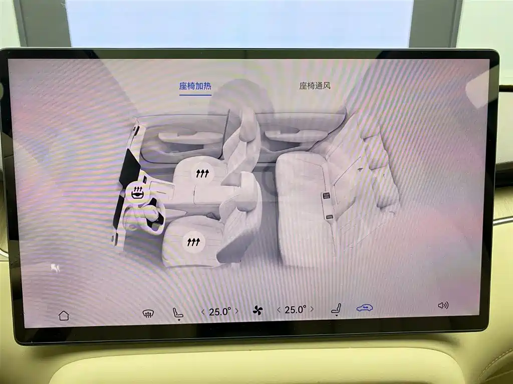 صورة 14 - Shangjie SUV