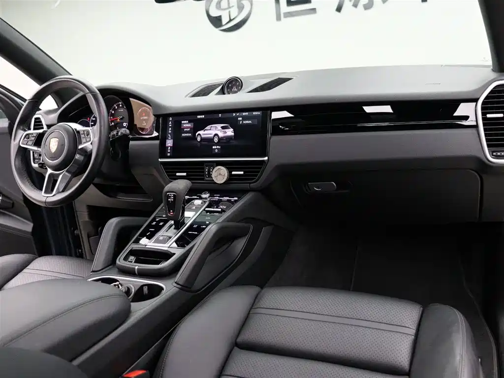 Porsche Cayenne 2018 Cayenne 3.0T фото 22