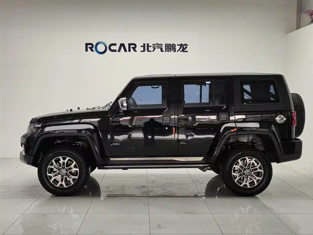 BAIC ORV Beijing Offroad BJ40 2024 2.0T Urban Hunter Glory Edition фото 3
