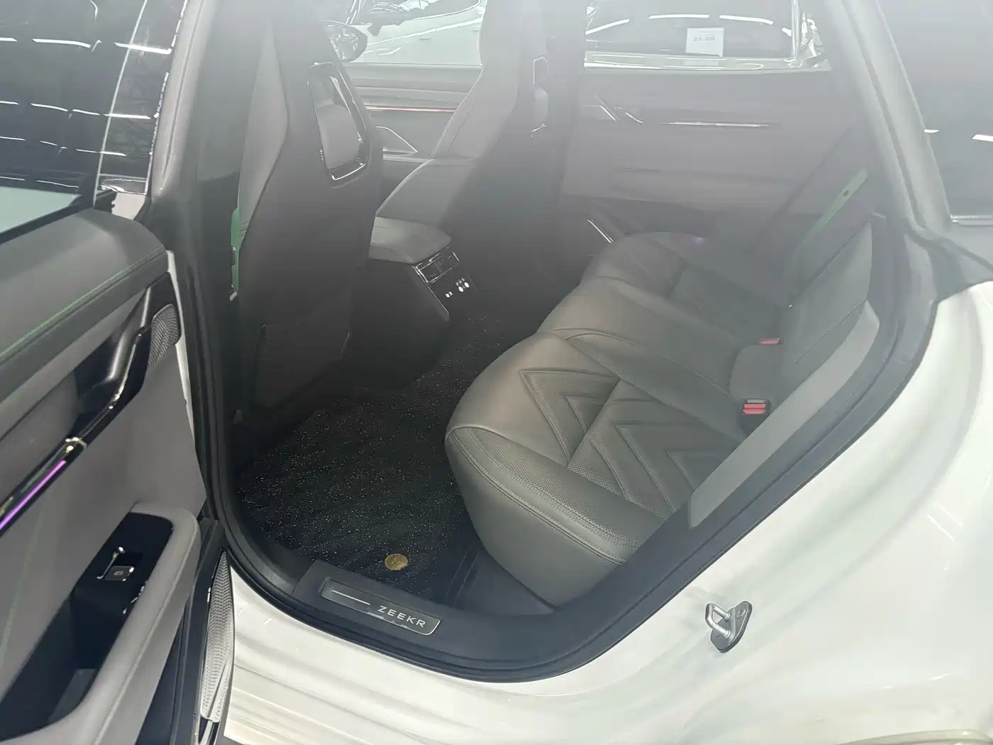 ZEEKR EXTREME KRYPTON 001