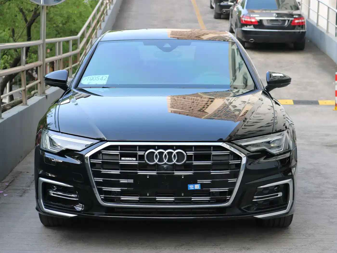 Audi A6L 2024 45 TFSI quattro Premium Elegance фото 4