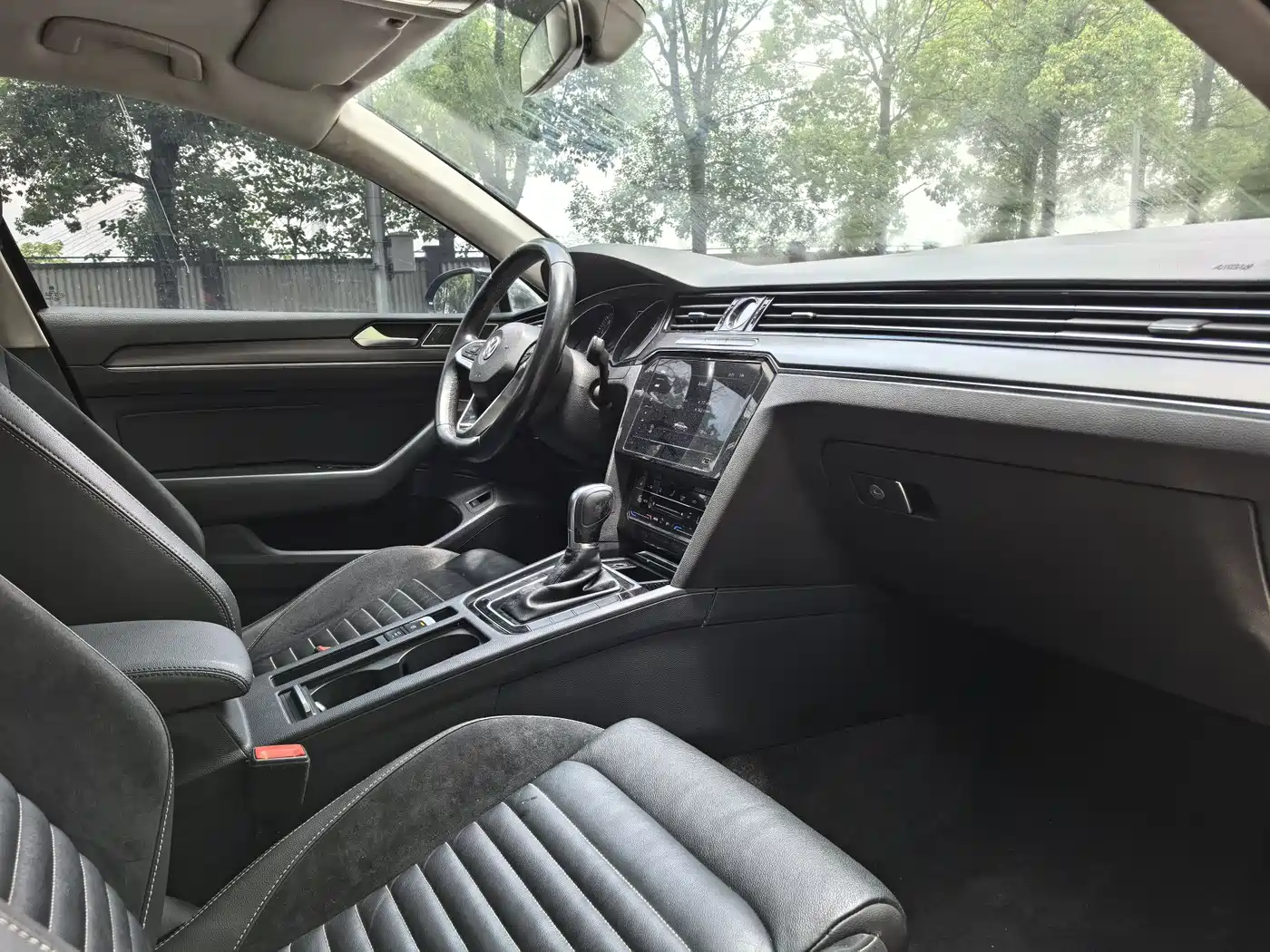 Volkswagen Magotan 2020 330TSI DSG Leading фото 4