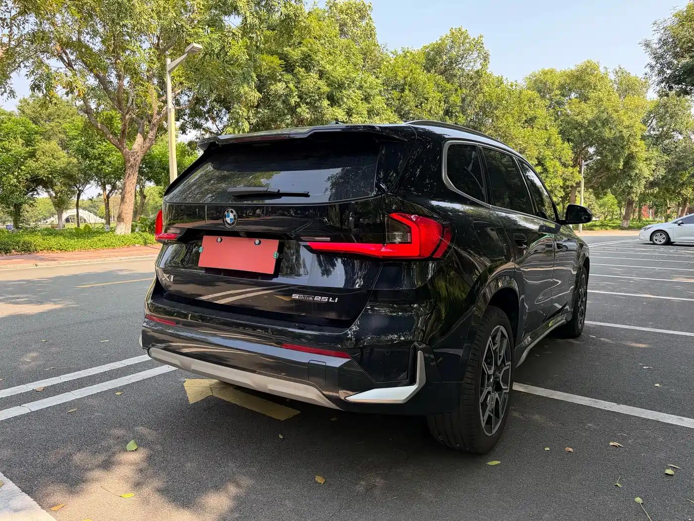 BMW X1 2024 sDrive25Li X Design Package фото 7