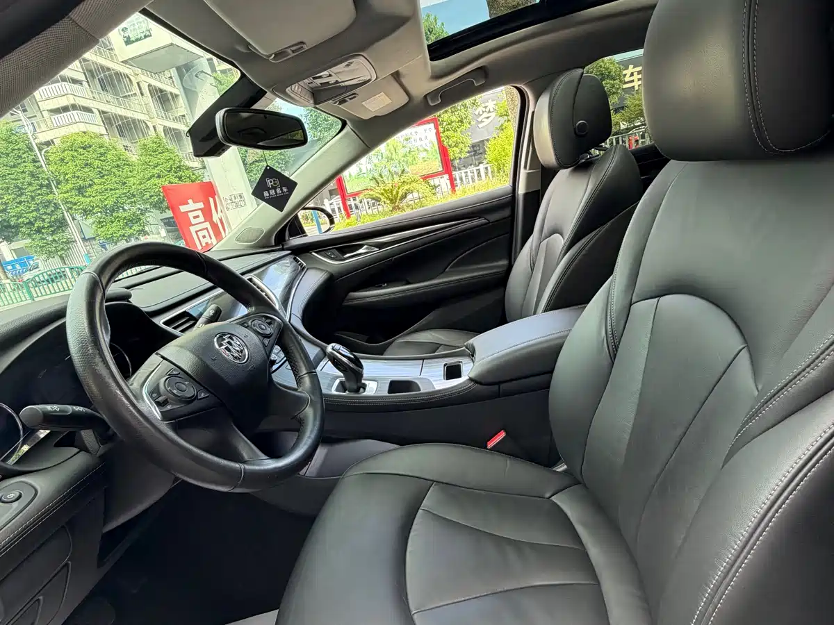 Buick LaCrosse 2019 28T Luxury Edition фото 4