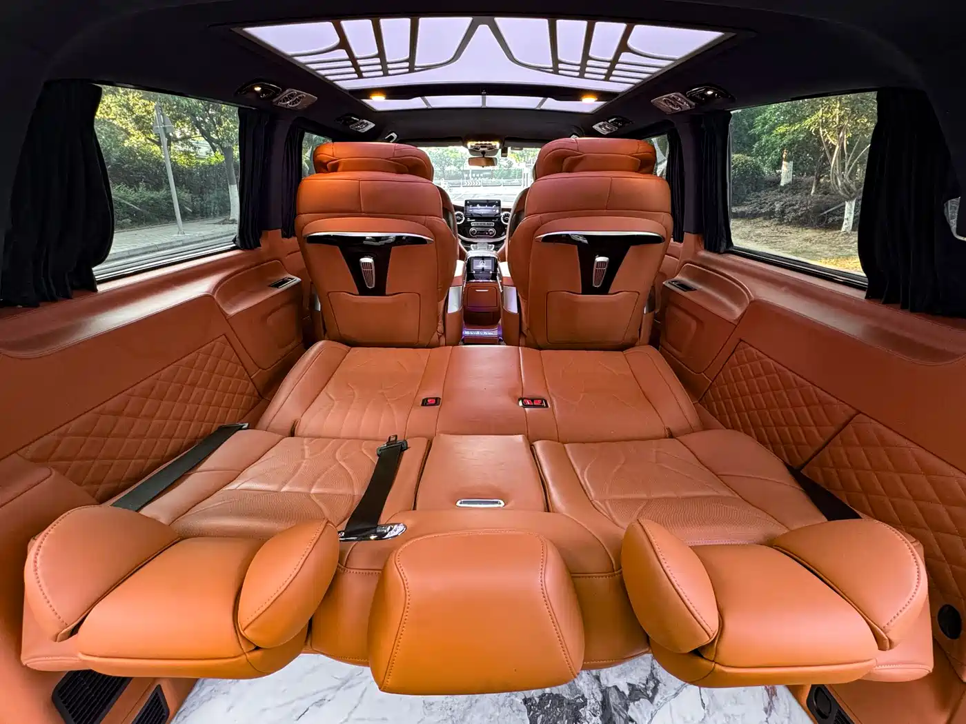 Mercedes-Benz Vito 2021 2.0T Business Edition 7-seater фото 32
