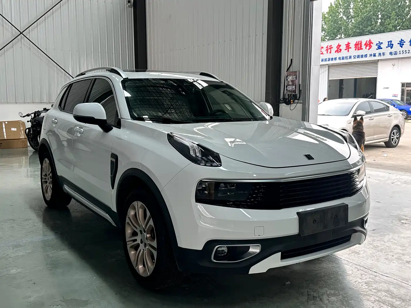 Lynk & Co 01 2017 2.0T 2WD Pro Version фото 3