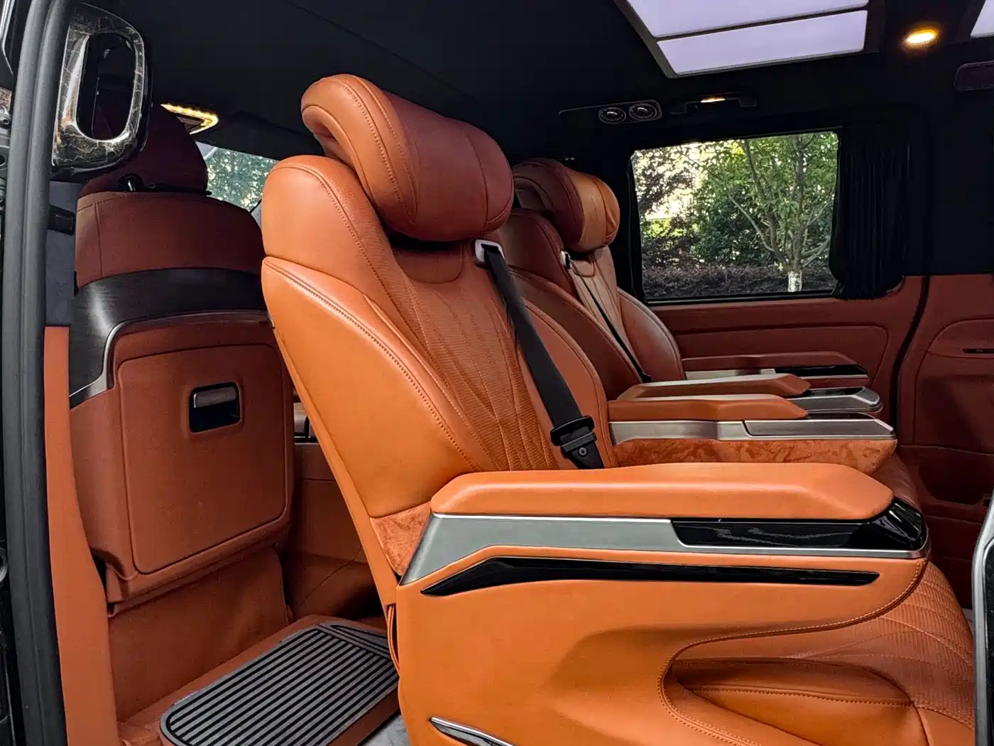 Mercedes-Benz Vito 2021 2.0T Business Edition 7-seater фото 27