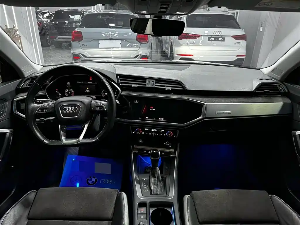 Audi Q3 2022 35 TFSI Fashion Dynamic фото 11