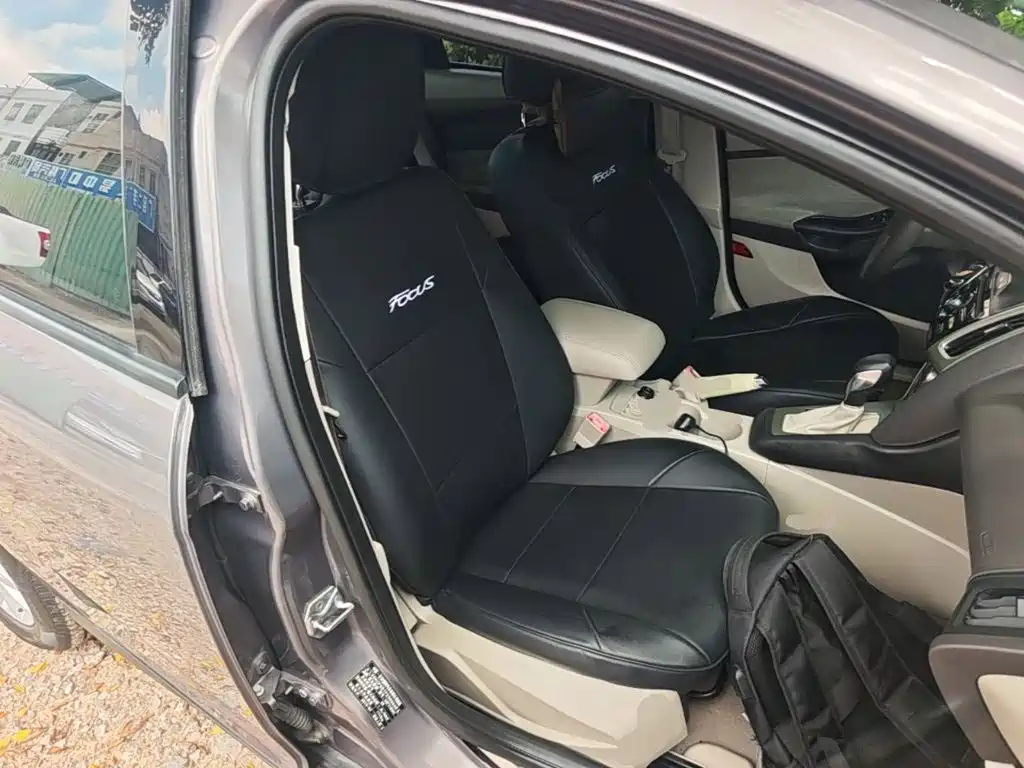 Ford Focus 2015 2012 Sedan 1.6L Automatic Comfort