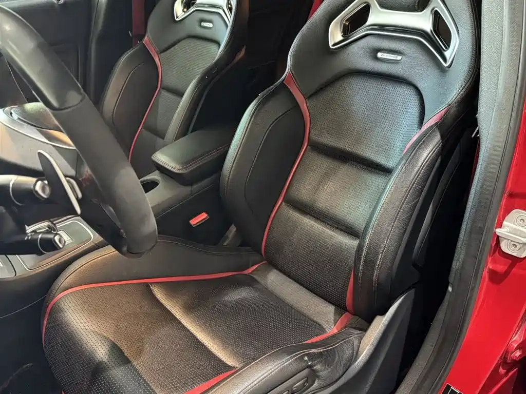 Mercedes-Benz A-Class AMG (Import) 2014 AMG A 45 4MATIC фото 6