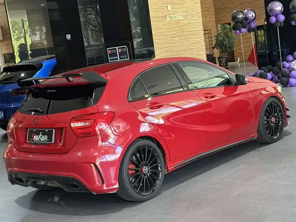 Mercedes-Benz A-Class AMG (Import) 2014 AMG A 45 4MATIC фото 5