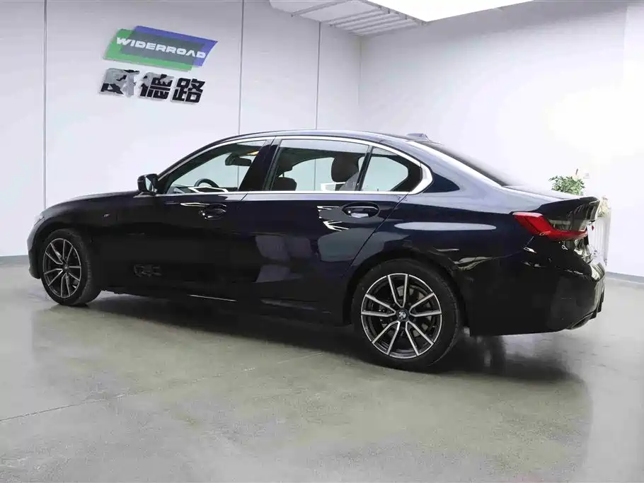 BMW 3 Series 2024 325Li M Sport Package фото 7