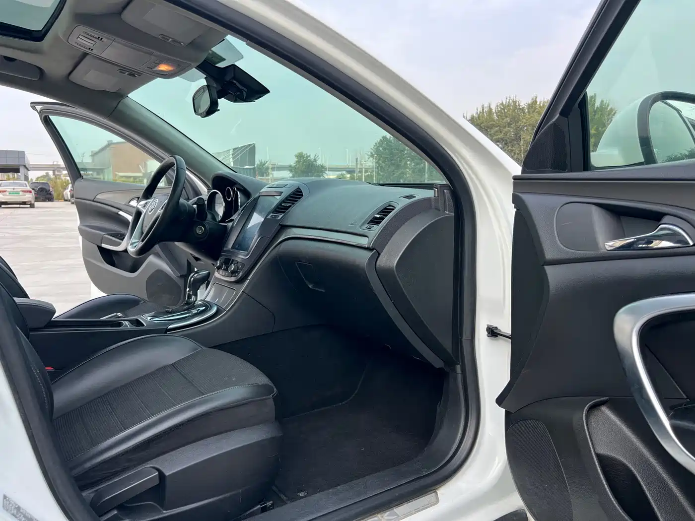 Фото 10 - Buick Regal