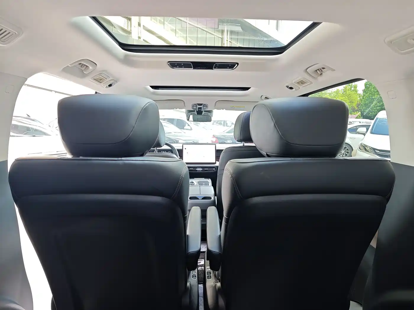 GAC Trumpchi Trumpchi E8 NEV 2024 Model 150km MAX фото 16