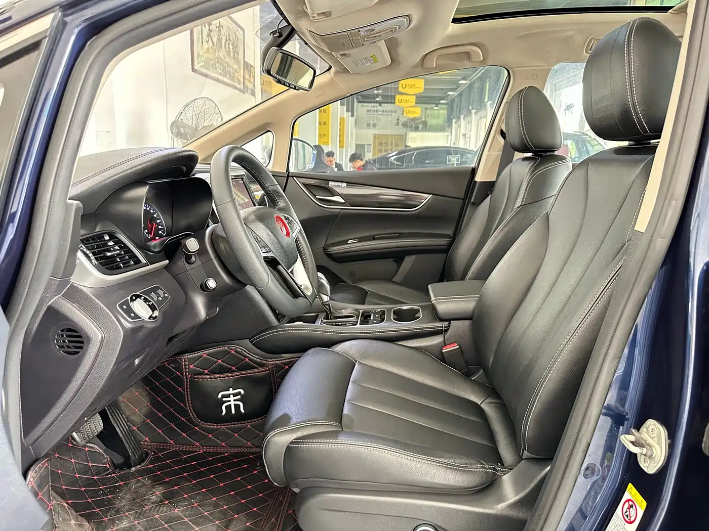 BYD Song MAX 2018 1.5T Automatic Smart Connected Premium 6-Seater фото 4