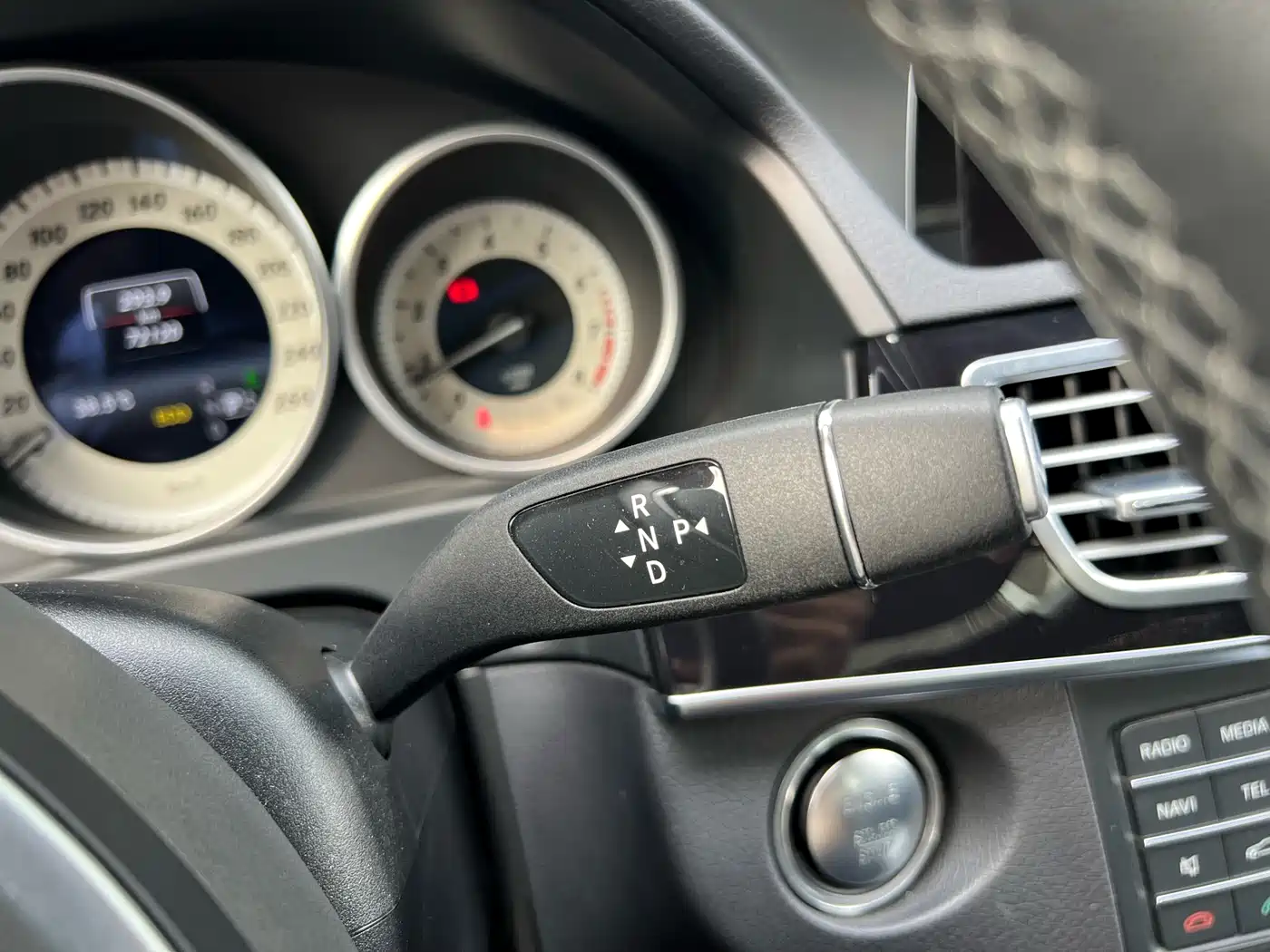 Mercedes-Benz E-Class 2015 Facelift E 260 L Sport фото 34