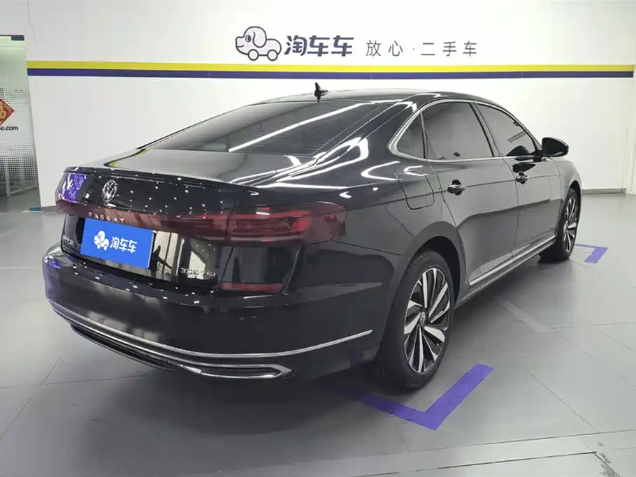 Volkswagen Passat 2023 Facelift 330TSI Starlight Elite Edition фото 3
