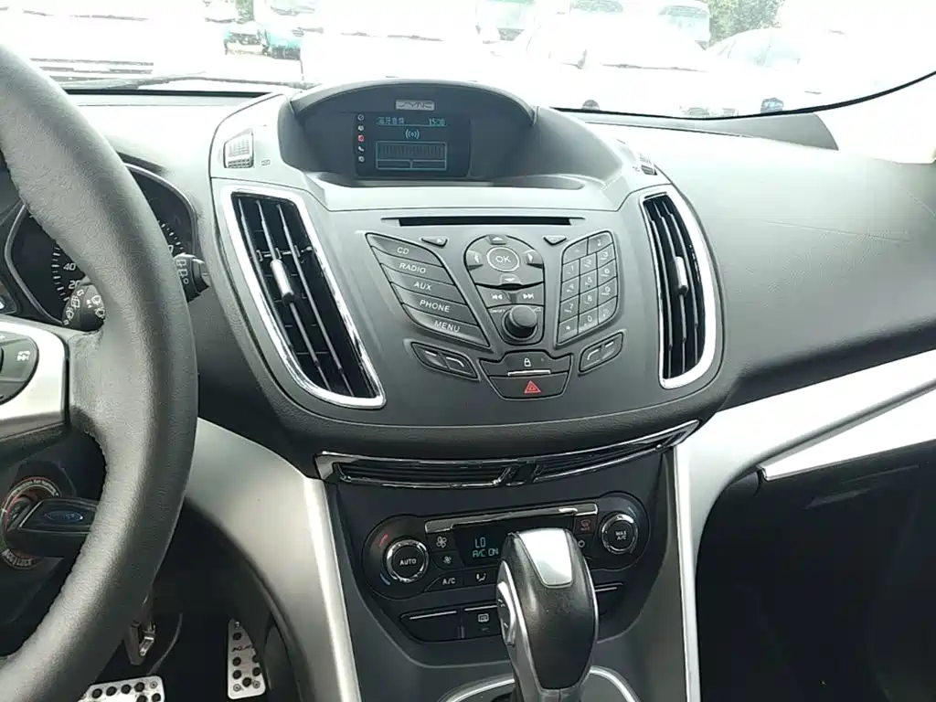 Фото 13 - Ford Kuga