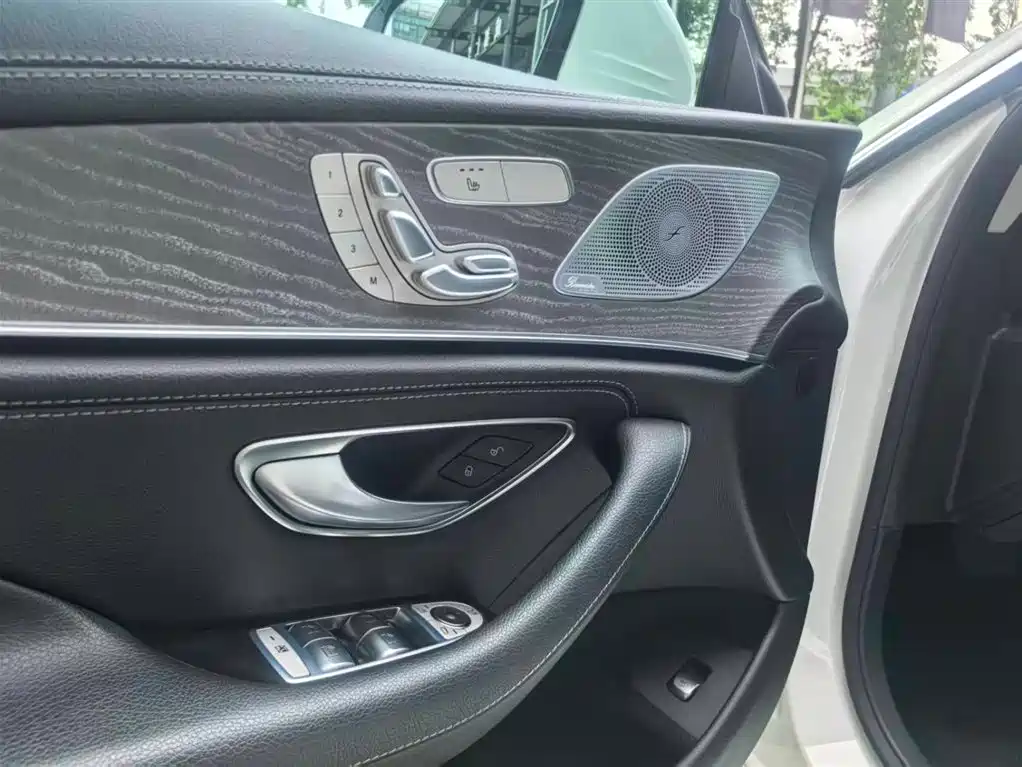 Mercedes-Benz CLS 2021 CLS 300 Sport фото 18