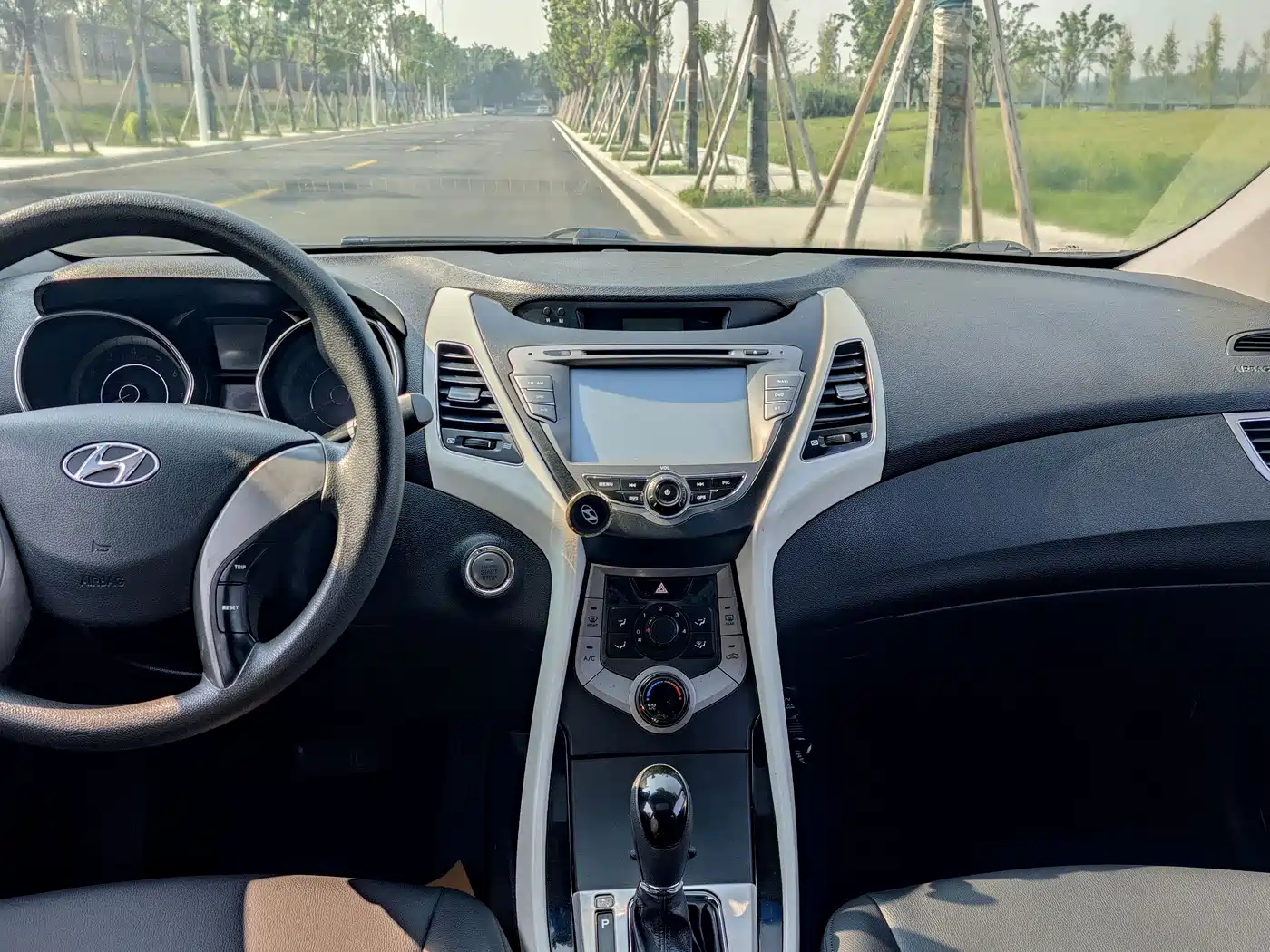 Hyundai Langdong 2013 2012 1.6L Automatic Leading