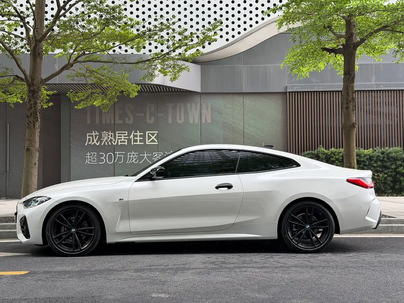 BMW 4 SERIES