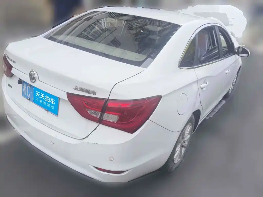 Фото 2 - Buick Excelle