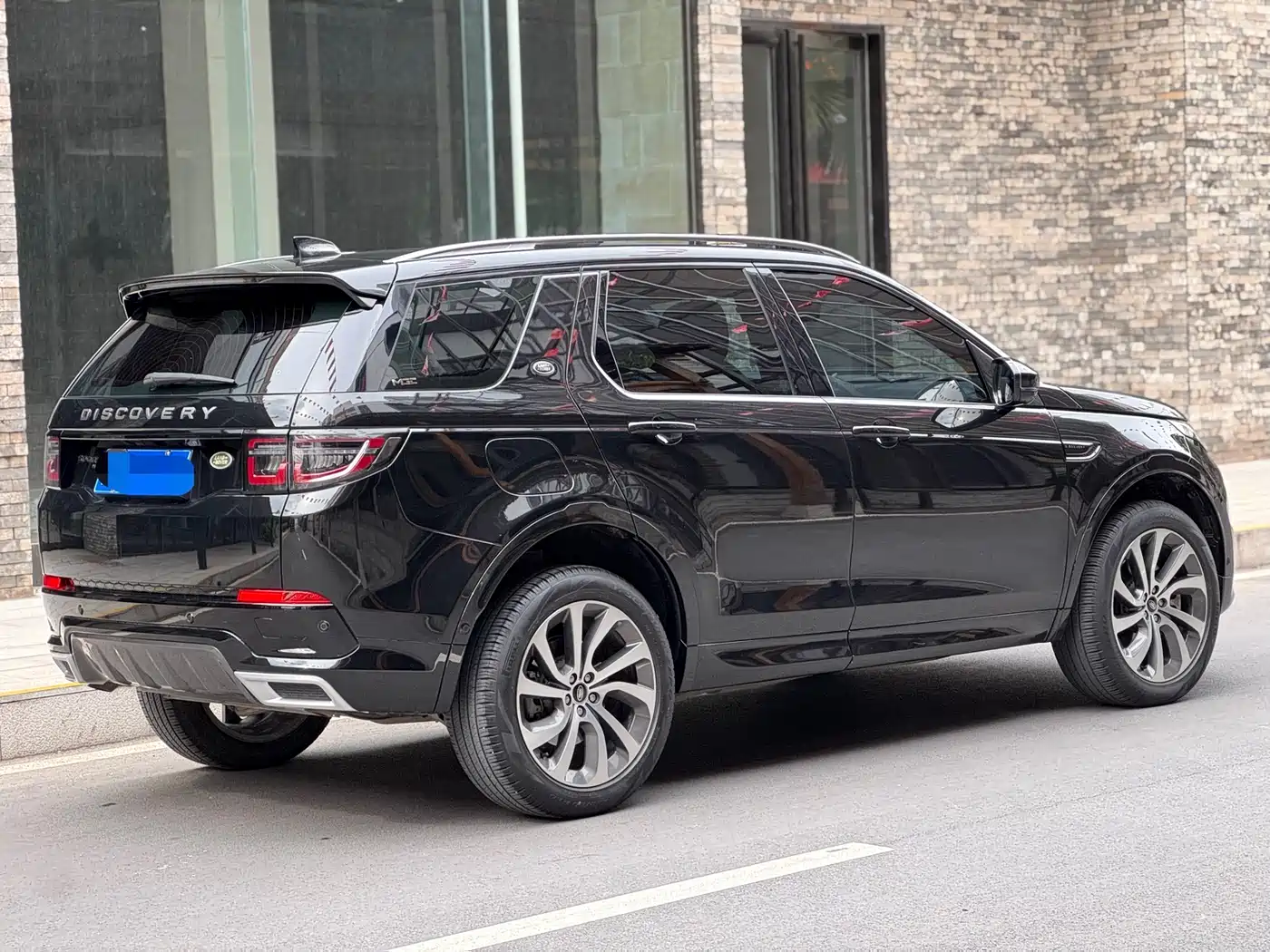 LAND ROVER DISCOVER SPORTS
