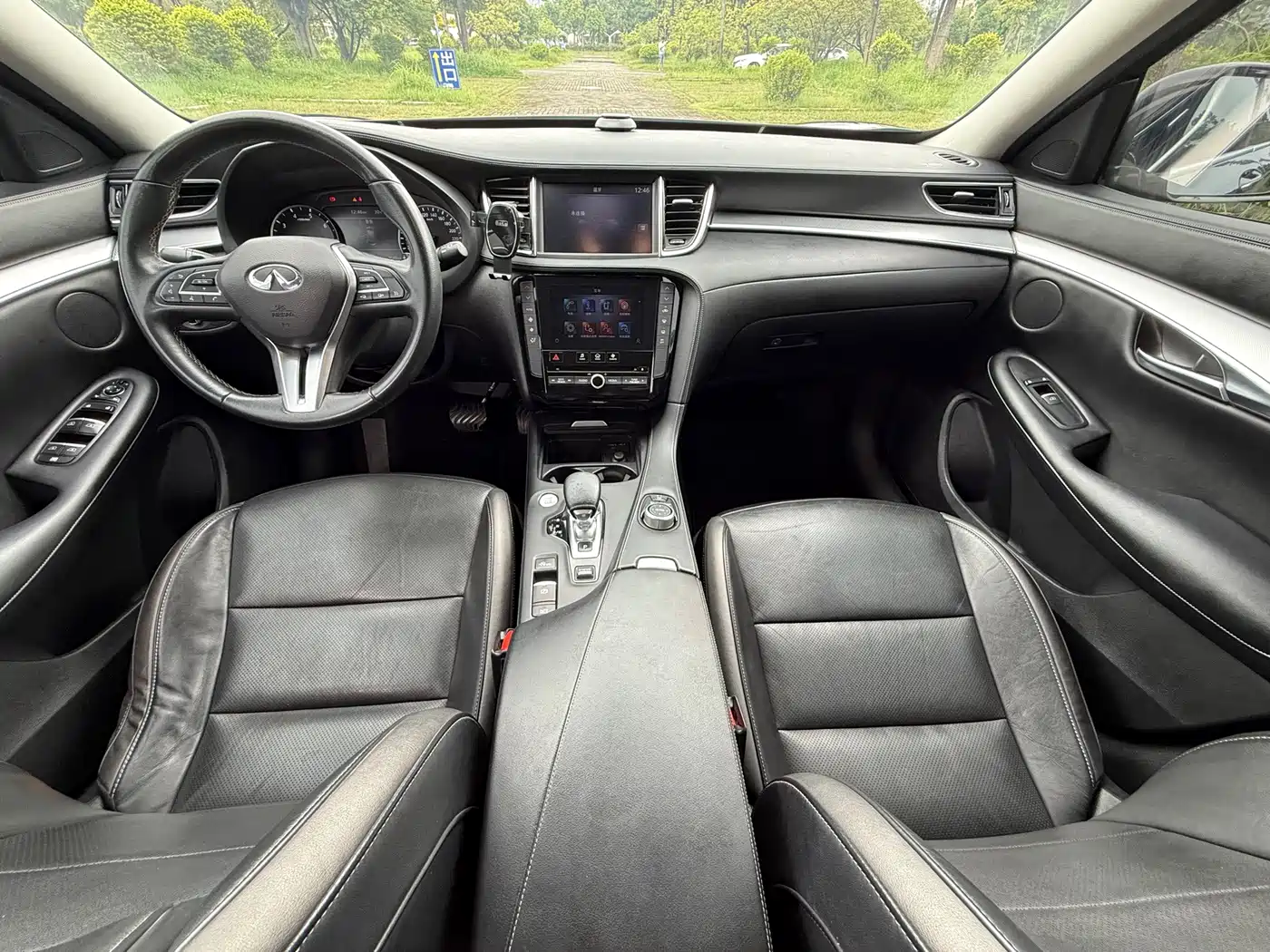 Infiniti QX50 2022 2022 2.0T FWD Navigator Edition