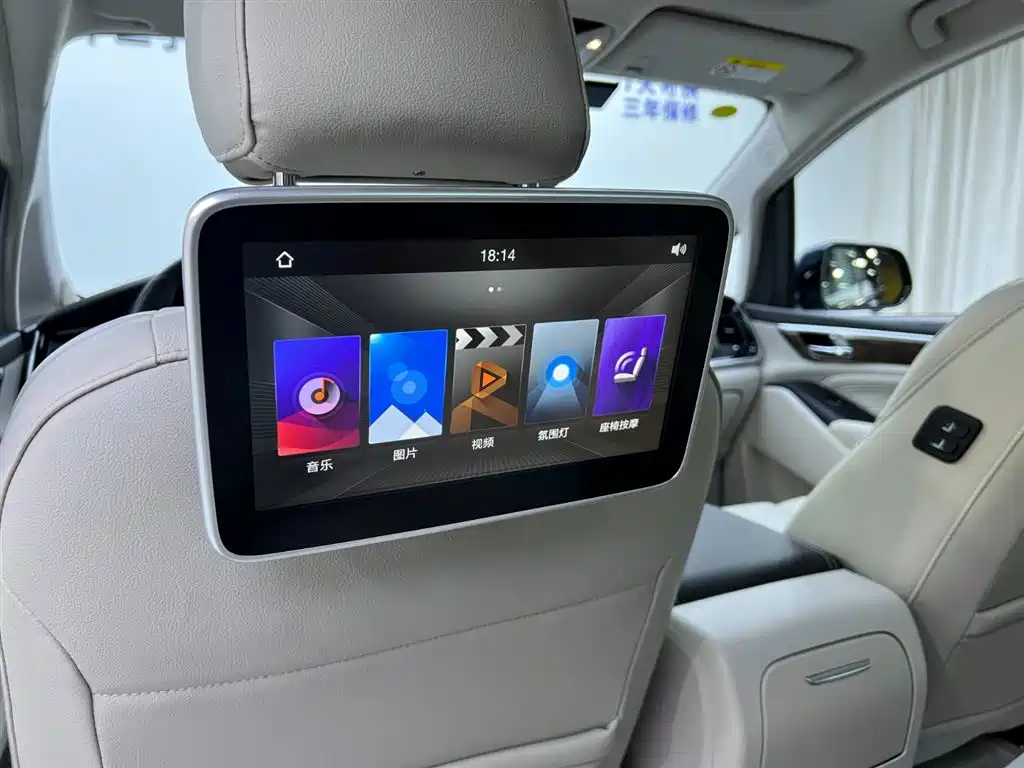 GAC Trumpchi Trumpchi M8 2018 320T Flagship Edition фото 19
