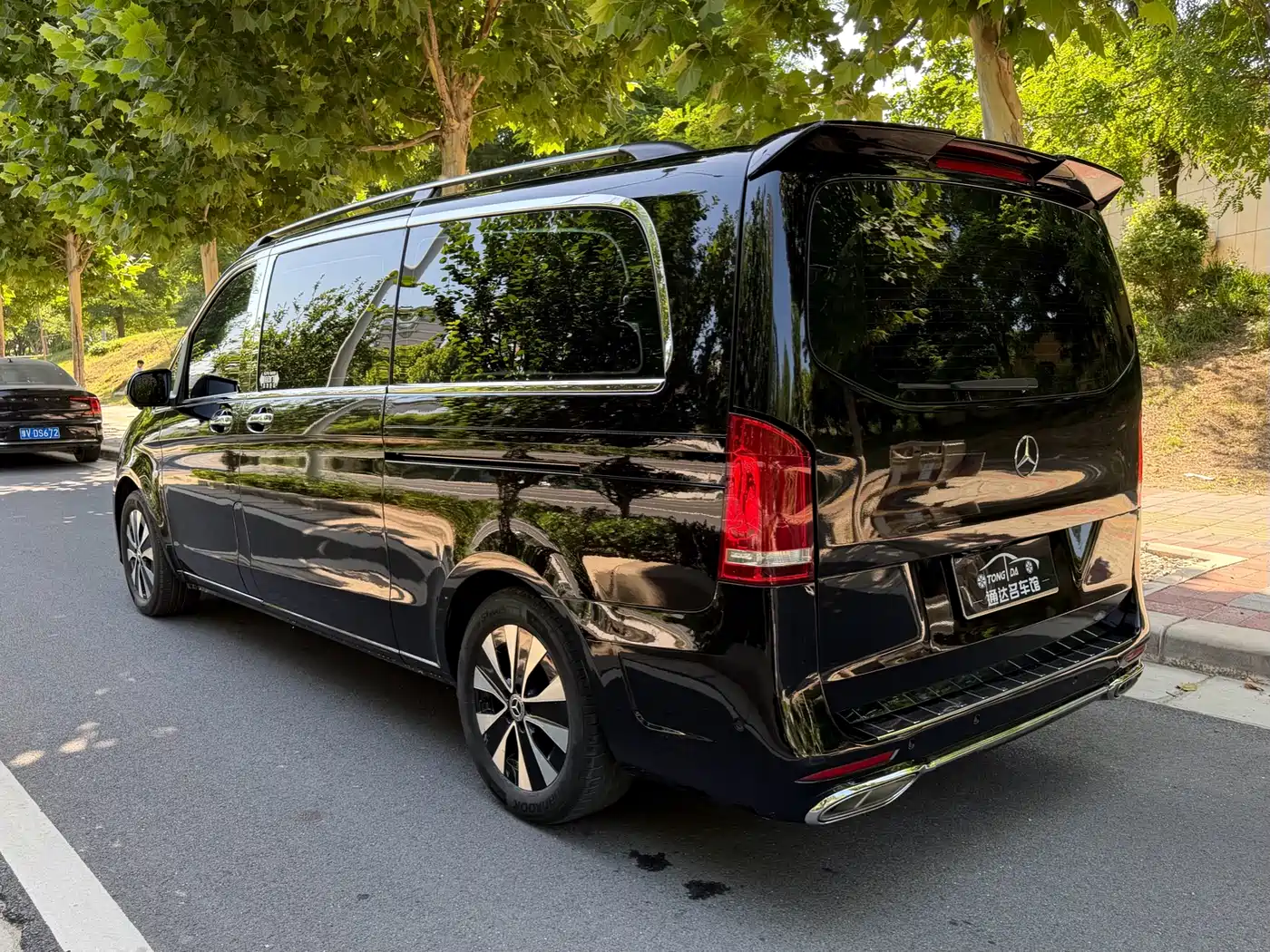Mercedes-Benz Vito 2021 2.0T Business Edition 7-seater фото 27