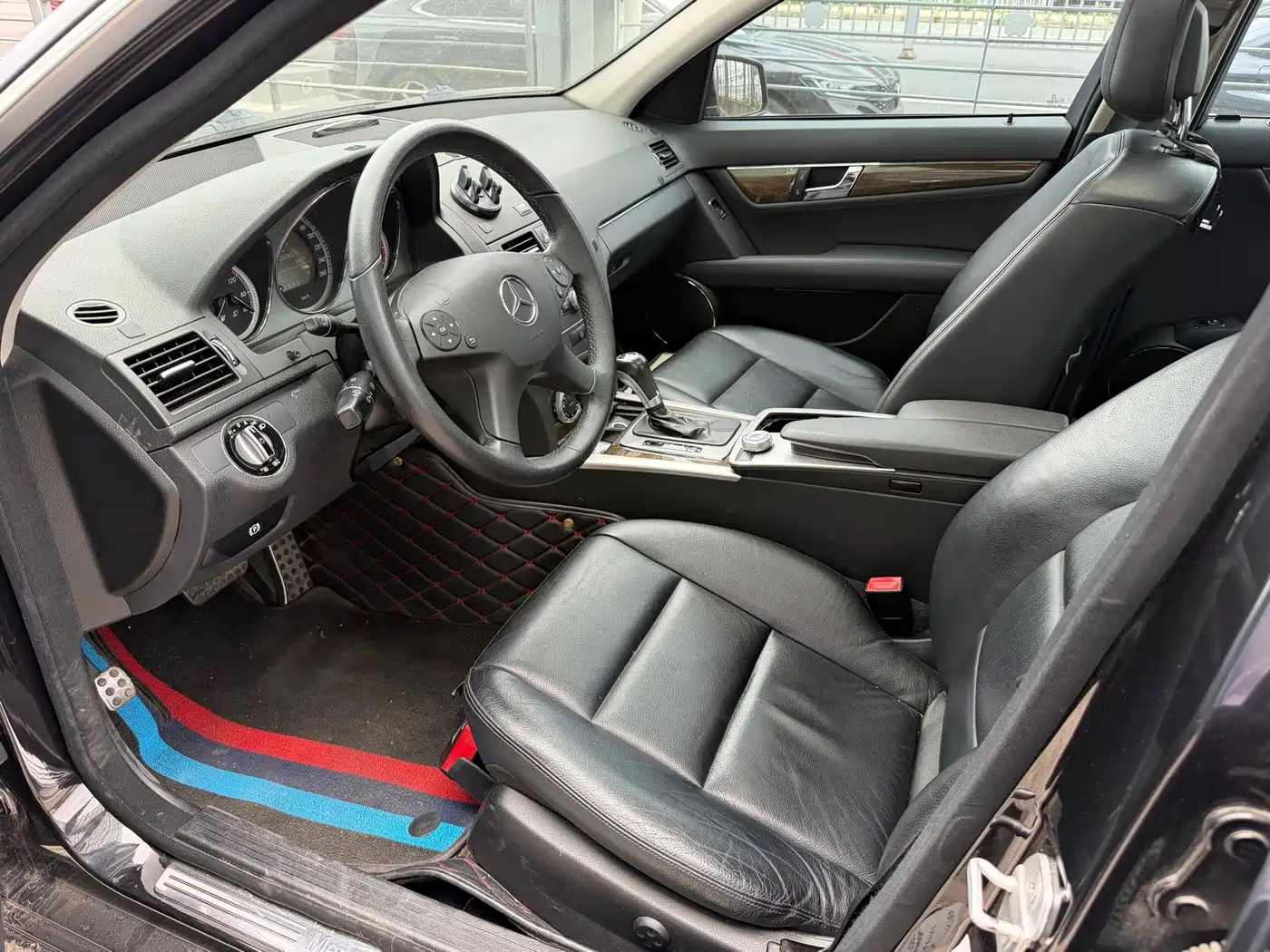 Mercedes-Benz C-Class 2010 C 200 CGI Elegance фото 3