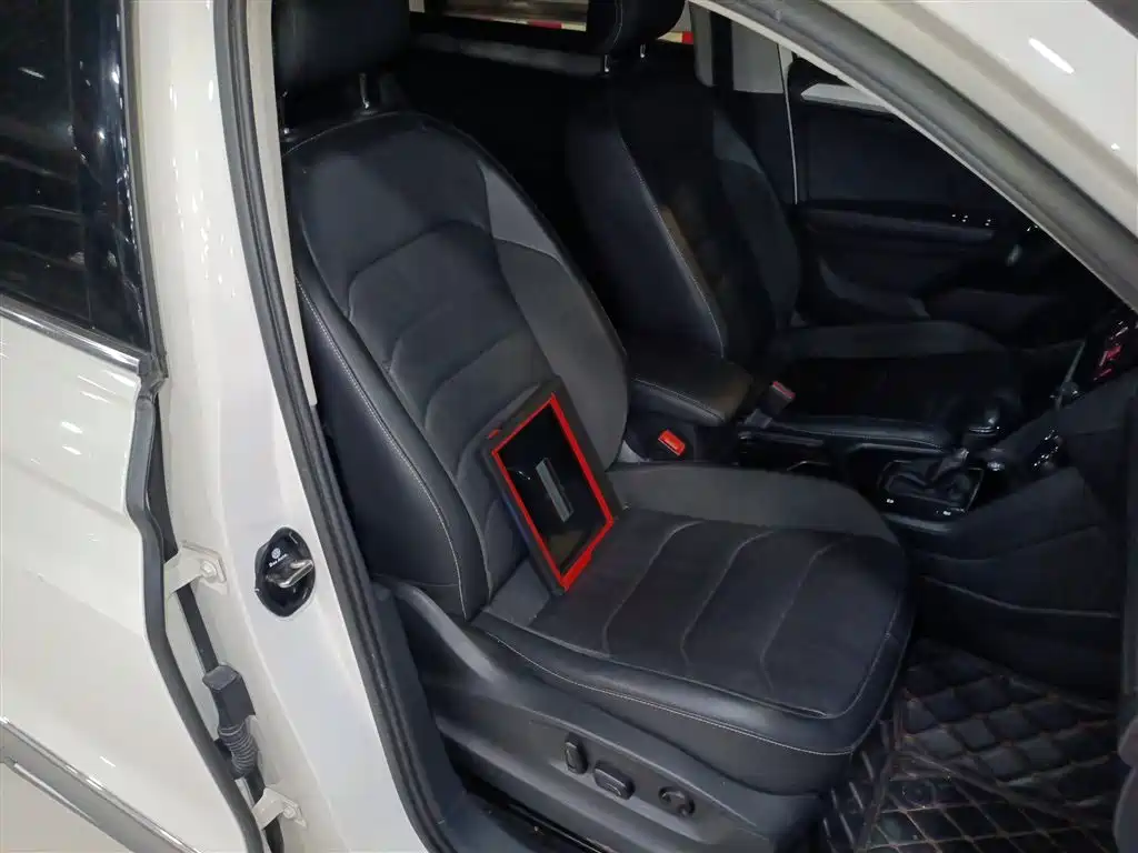 Volkswagen Tiguan L 2020 330TSI Auto 2WD Panorama Comfort China VI фото 7
