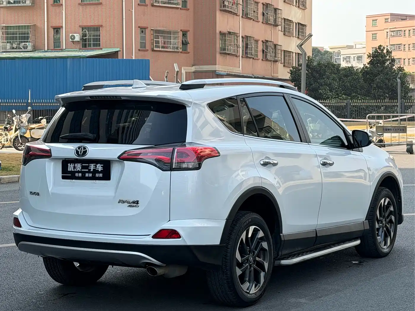 Toyota RAV4 Rongfang 2016 2.5L Automatic 4WD Elite фото 9