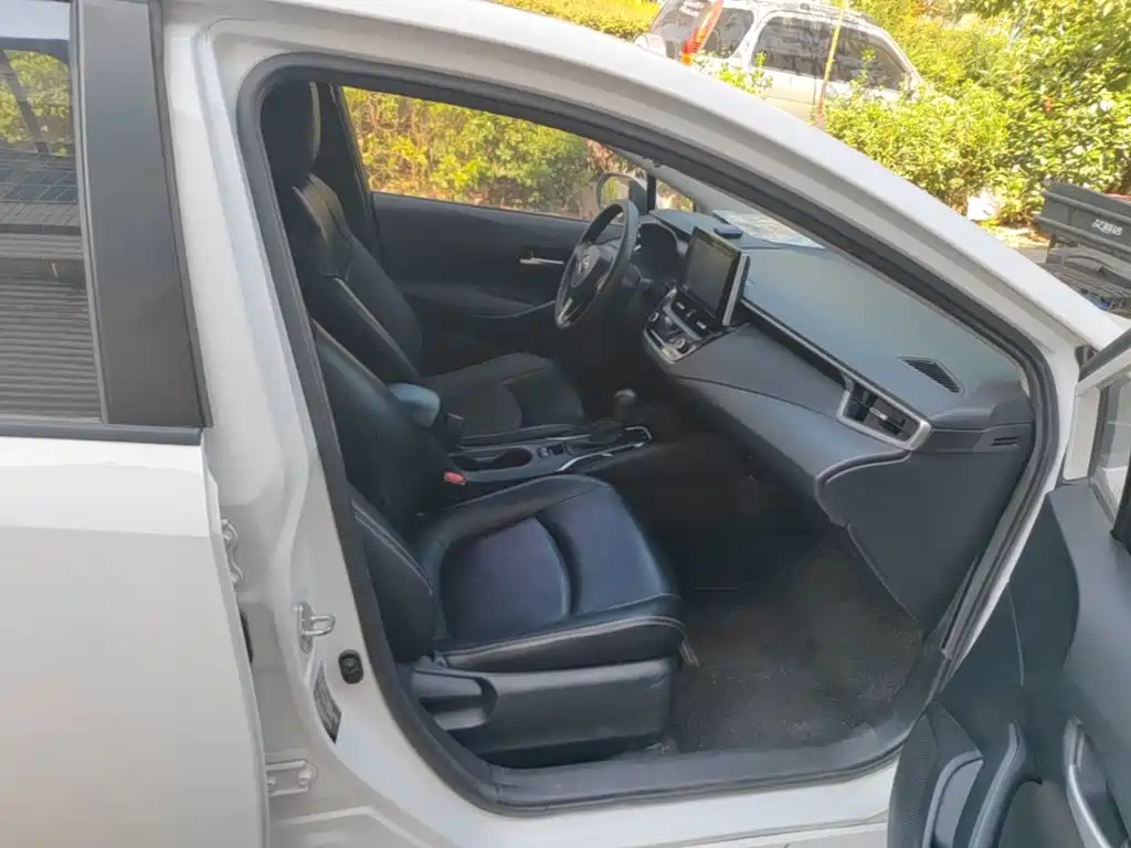 Photo 25 - Toyota Corolla