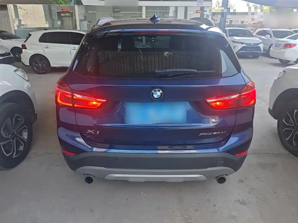 BMW X1 2018 xDrive20Li Premium Model фото 6