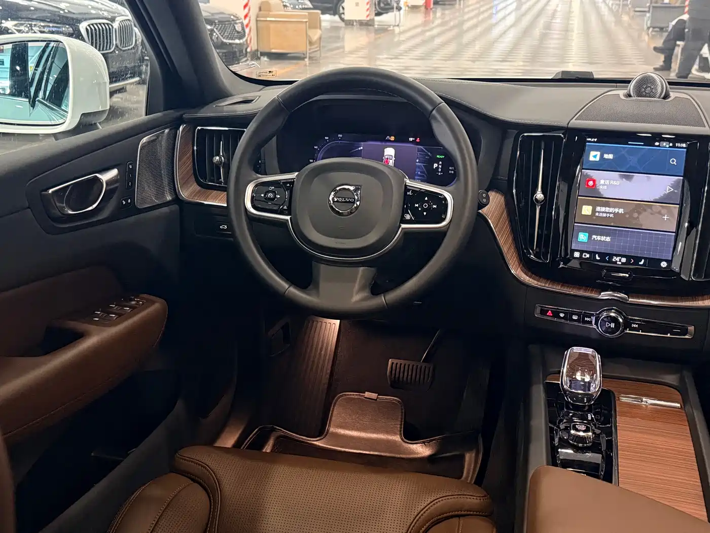 VOLVO XC60 PLUG IN HYBRID