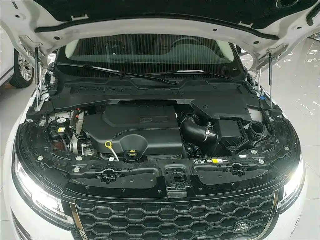 Land Rover Range Rover Evoque 2023 Range Rover Evoque L 249PS Luxury Edition фото 13