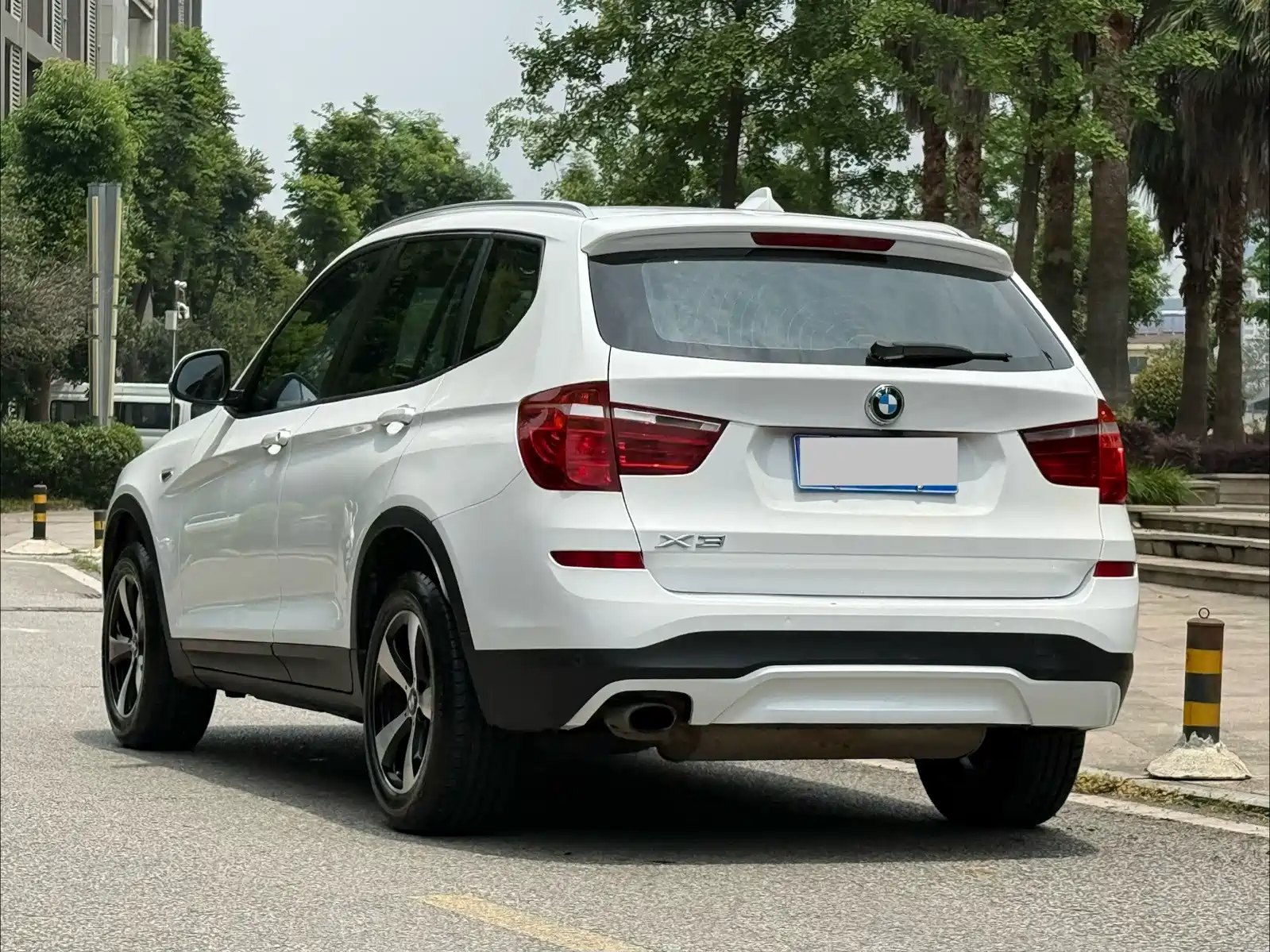 Photo 4 - BMW X3 (Import)