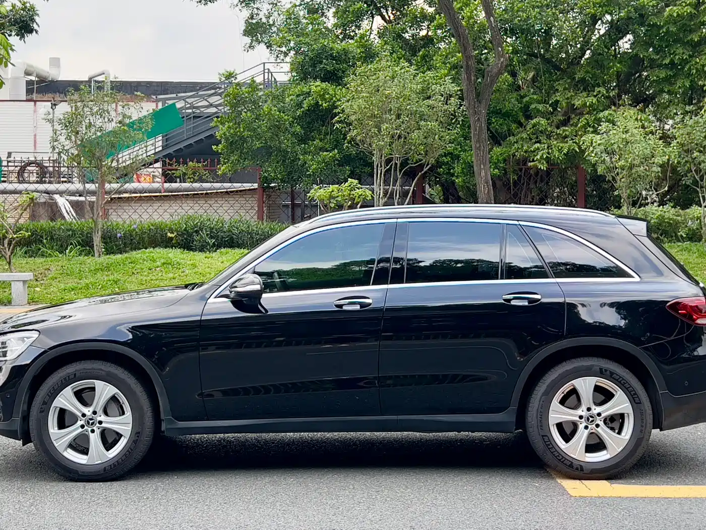Mercedes-Benz GLC 2020 Facelift GLC 260 L 4MATIC Dynamic фото 4