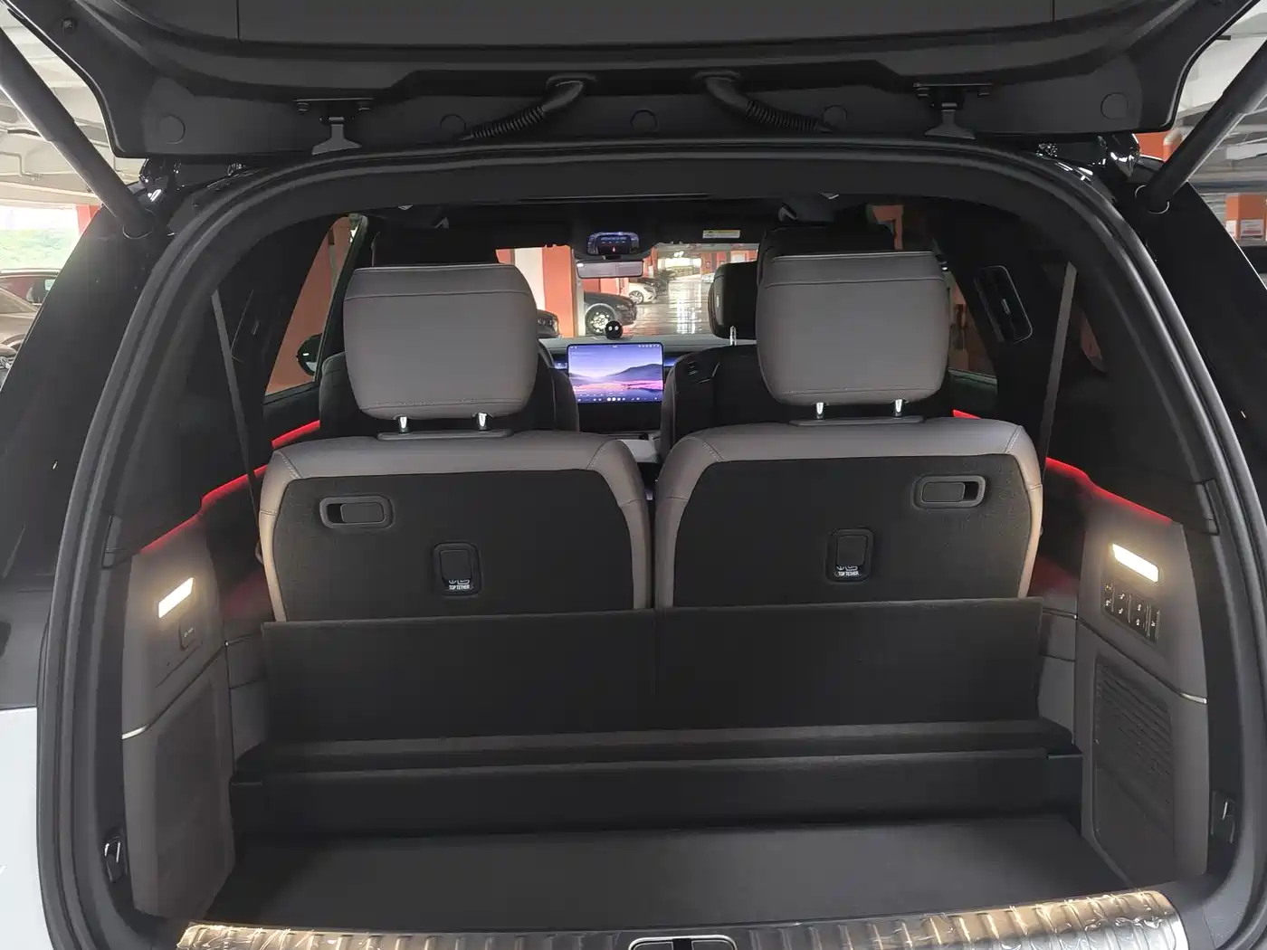 NIO ES8 2026 2025 Model 6-Seat Executive Luxury Edition