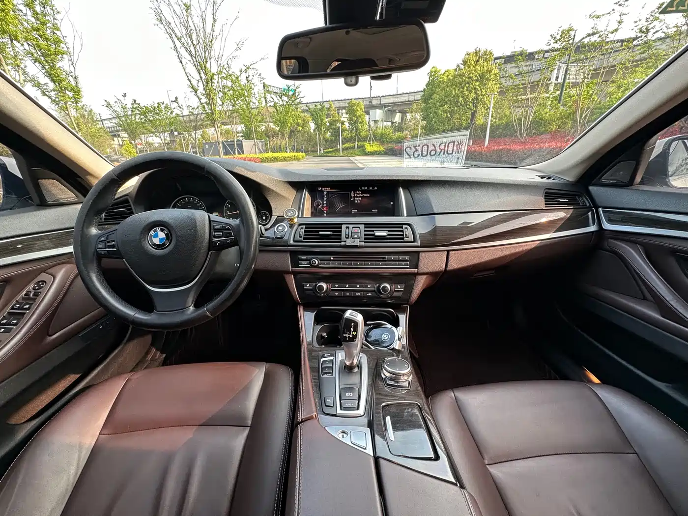 BMW 5 Series 2017 525Li Luxury Design Package фото 8
