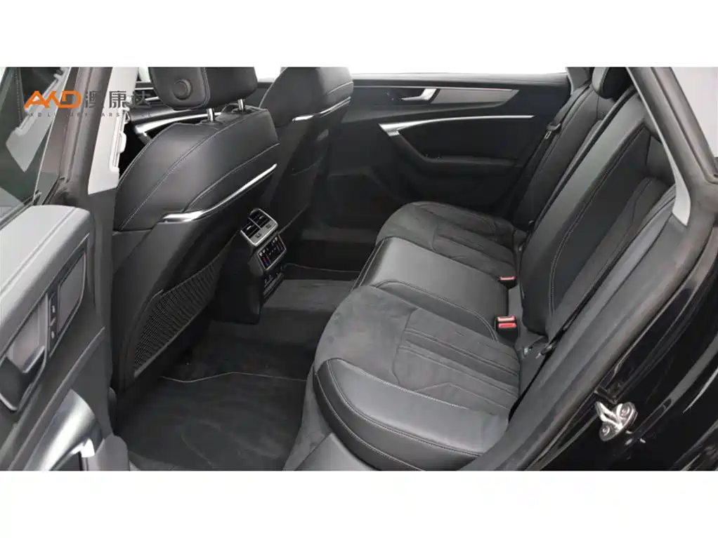 Audi A7L 2024 45TFSI S-line Dream Edition Crystal Package фото 7