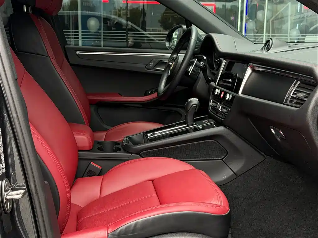 Porsche Macan 2024 Macan 2.0T фото 16